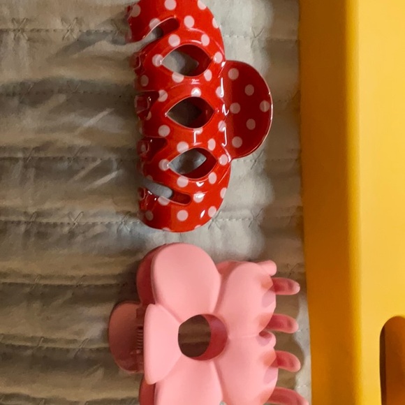 Hair Clip - Picture 1 of 1